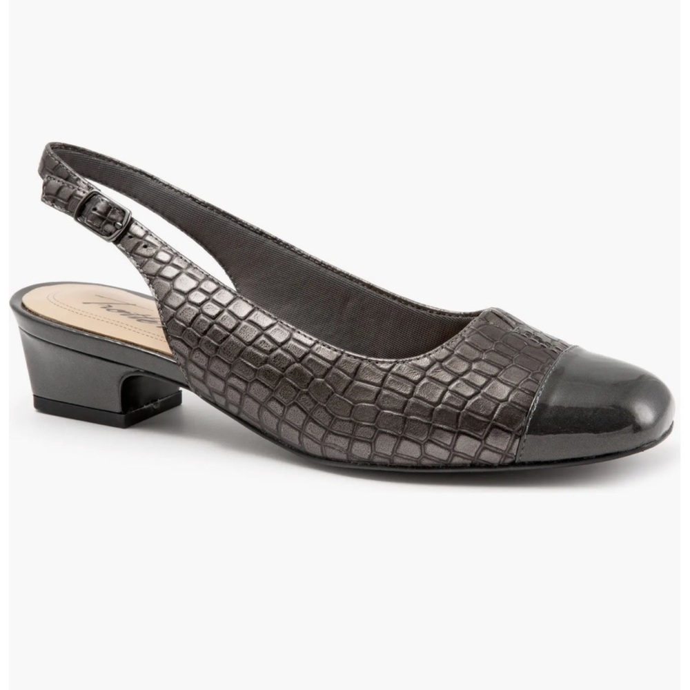 NWT Trotters Womens Dea Dark Pewter Flat Shoes Size 6.5W WIDE